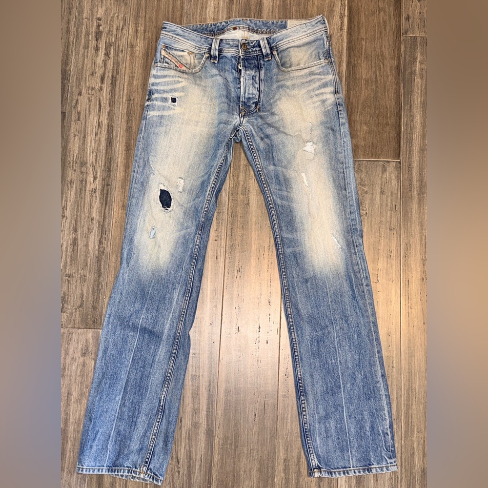 Diesel Industry Men’s Regular Straight Jeans W30 - L32 - Medium Blue Wash Denim